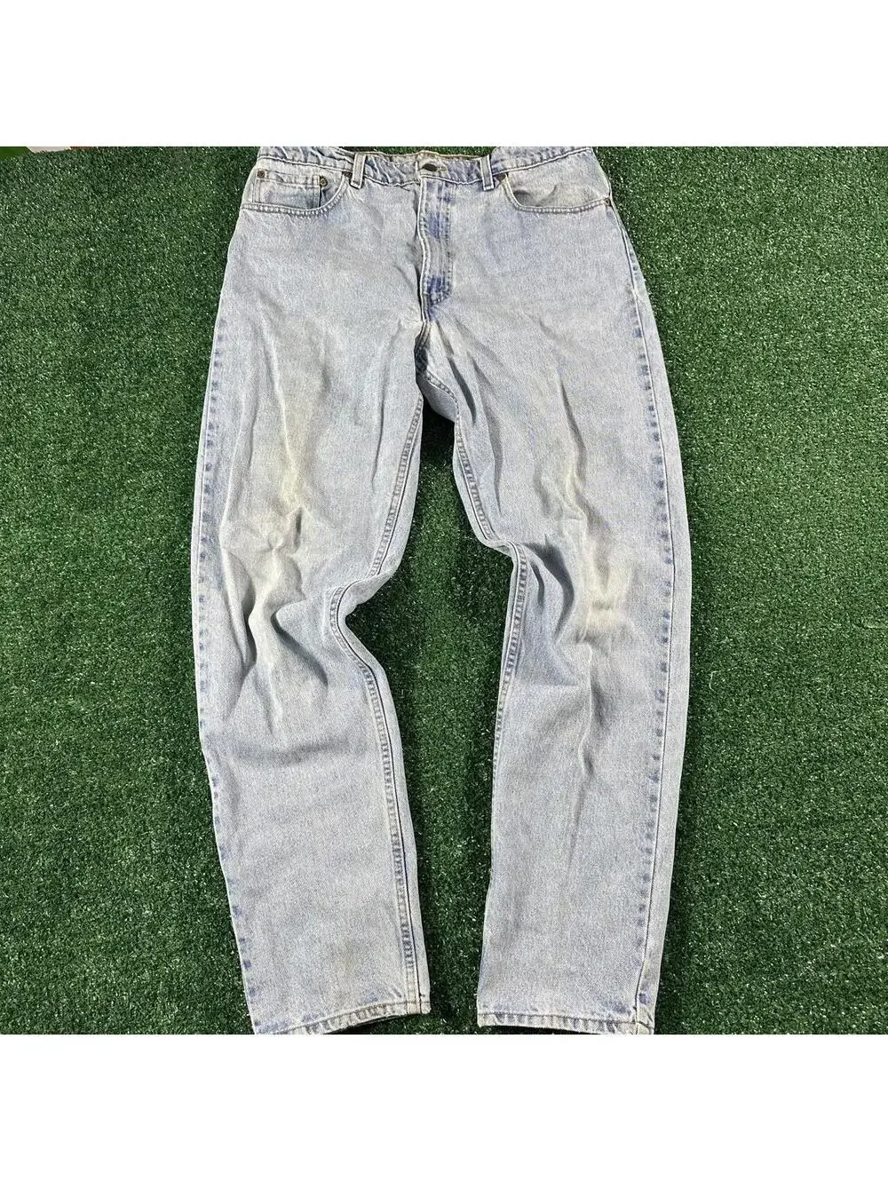Retro paper tag Levi's 550 tapered leg relaxed fit blue denim jeans pants 38x34